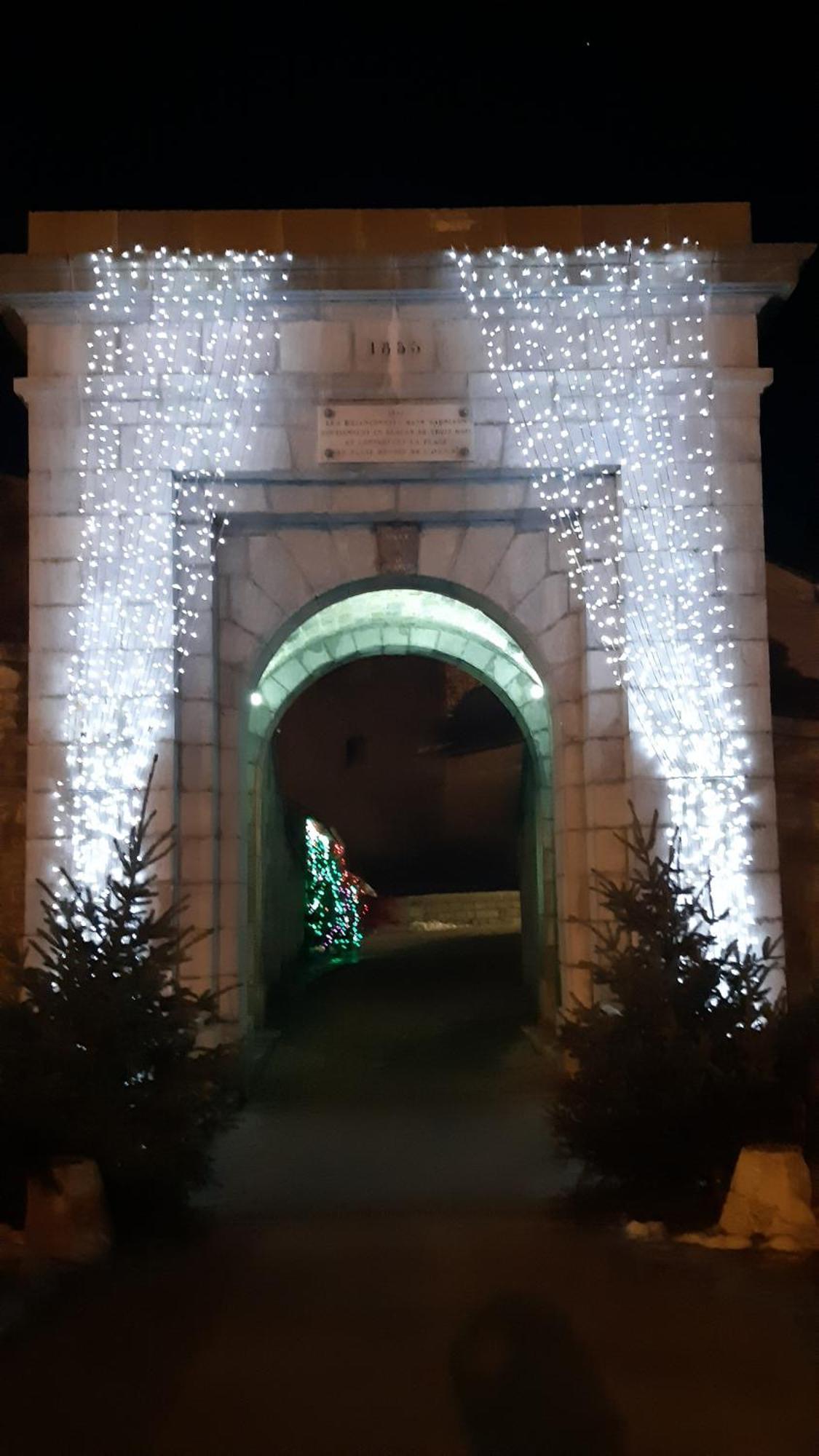 Apartment Pres Des Forts